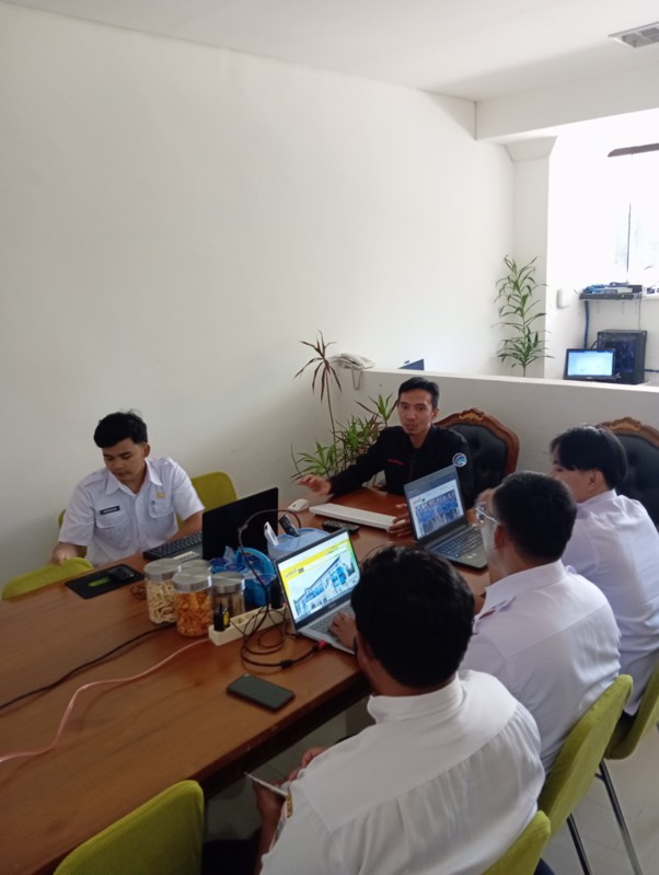 DISKOMINFOTIKSAN KABUPATEN PESISIR BARAT ADAKAN BIMTEK GUNA OPTIMALISASI WEBSITE OPD